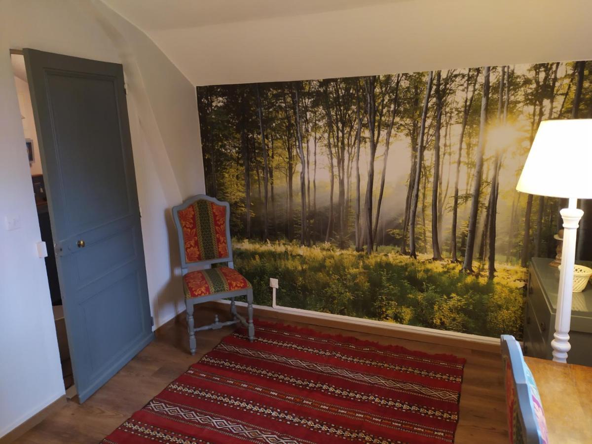 Bed and Breakfast PETIT SAINT HUBERT 1 à 4 PERSONNES Velles  Esterno foto